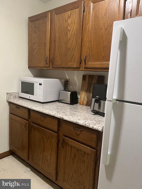 Building Photo - 23250 Chestnut Oak Ct