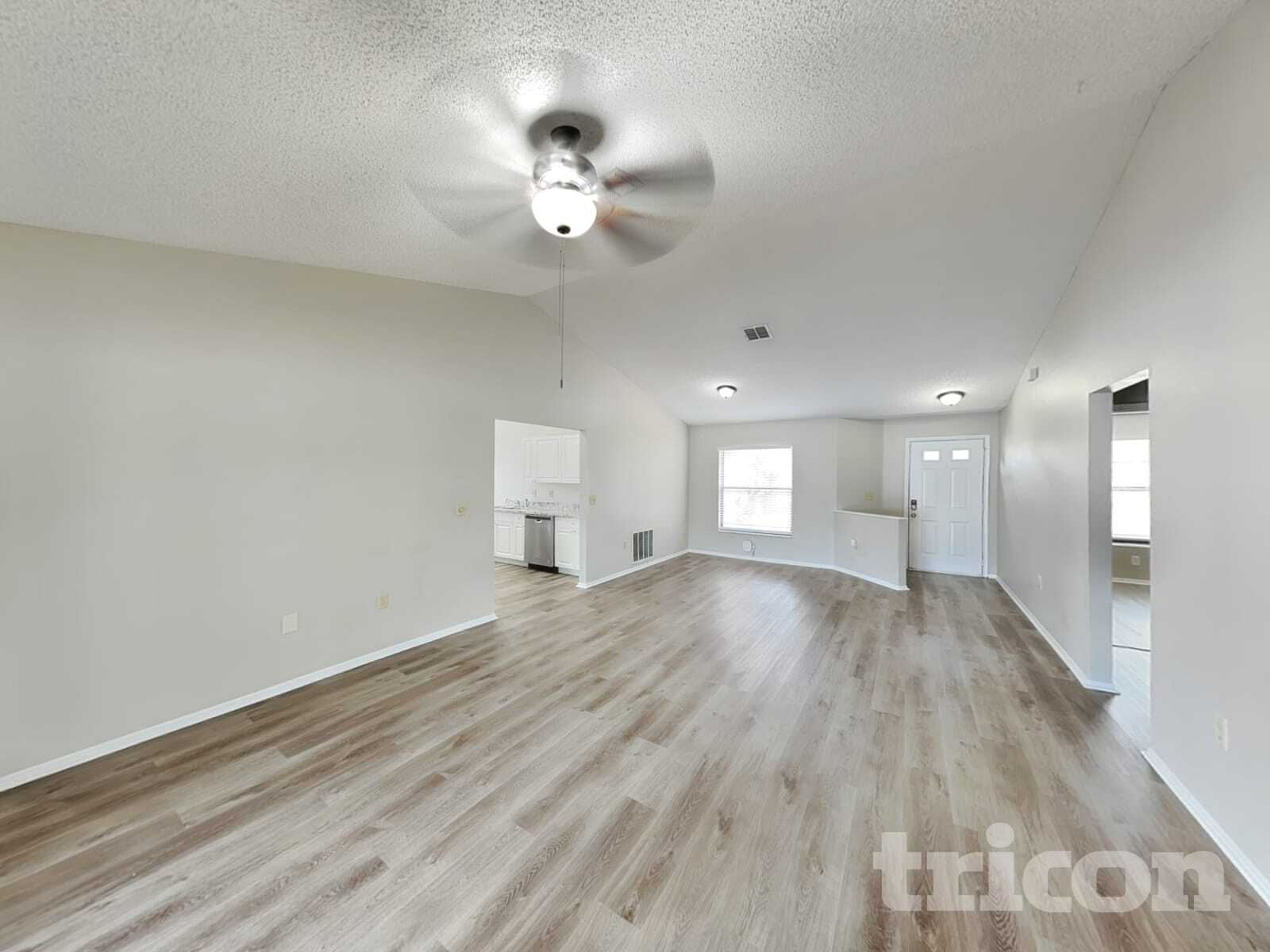 Building Photo - 714 49th St E