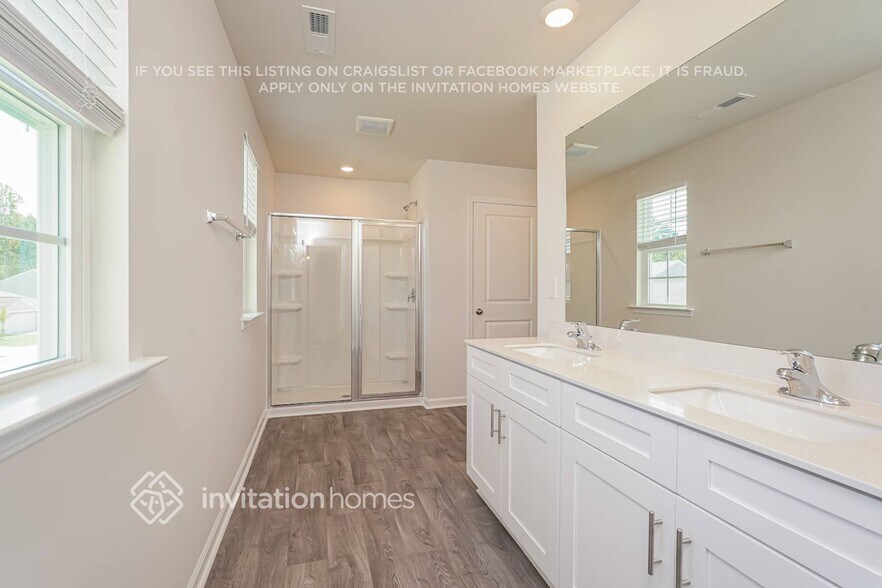 Building Photo - 510 Jack Pine St