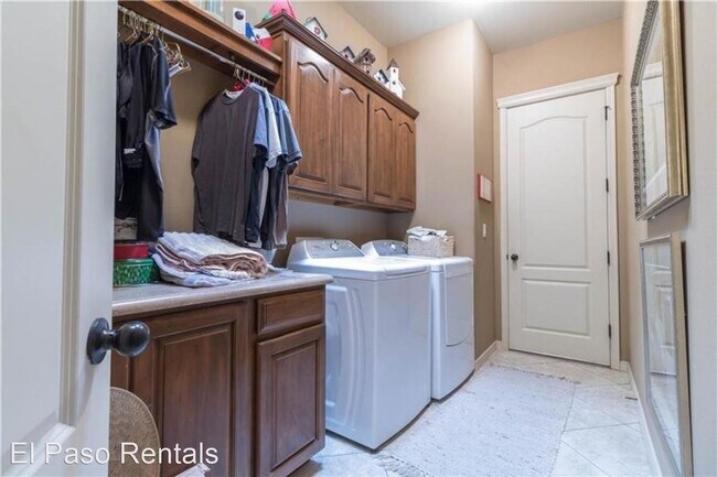 Building Photo - 3 br, 3 bath House - 203 Casas Bellas