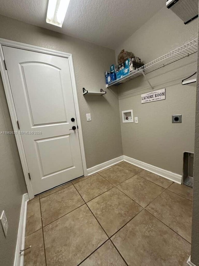 Building Photo - 4302 Mandolin Blvd