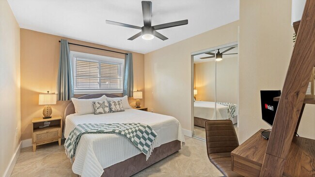 Building Photo - 79 S Brevard Ave