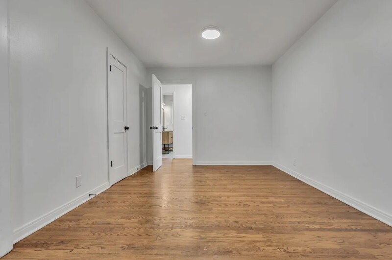 Building Photo - 1923 Overton Dr