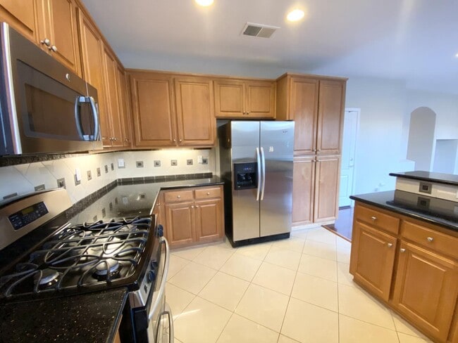 Building Photo - 2774 Gilham Ct