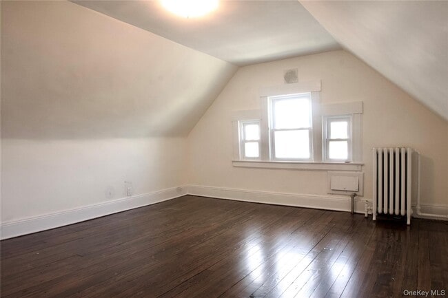 Building Photo - 55 Vernon Ave