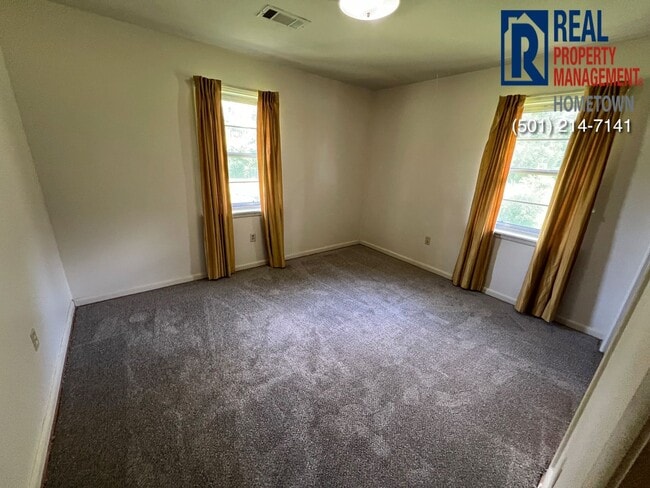 Building Photo - 8610 AR-5