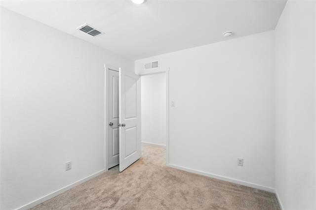 Building Photo - 926 Woodstork Wy
