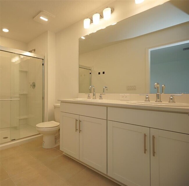 Building Photo - 2407 Paravane Wy