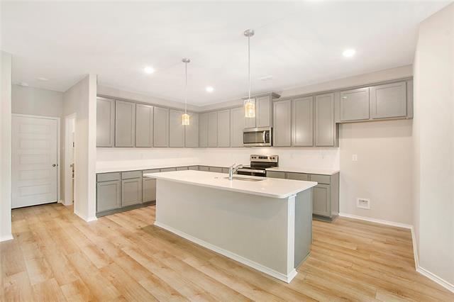 Building Photo - 1605 Katharina Ave