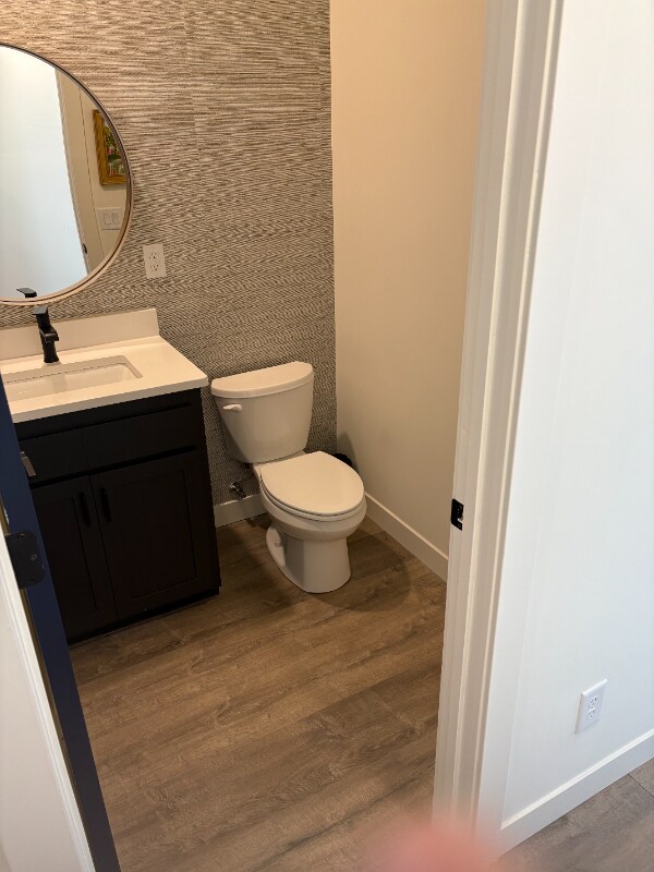 Building Photo - 18 Pine Dr