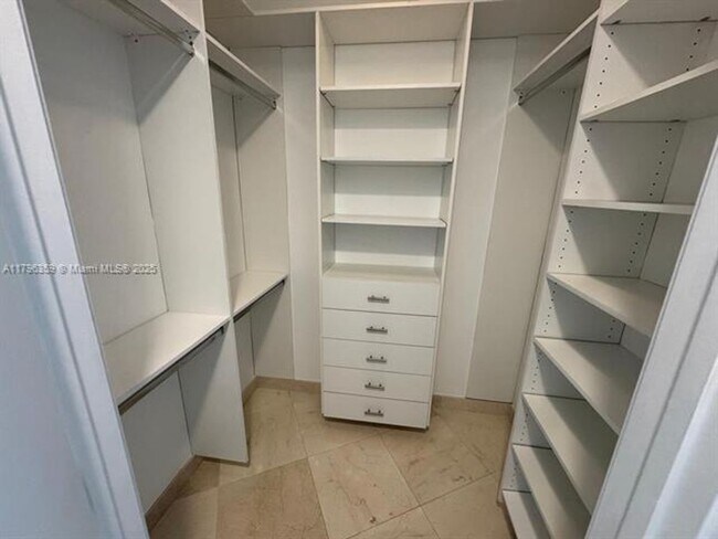 Building Photo - 18101 Collins Ave