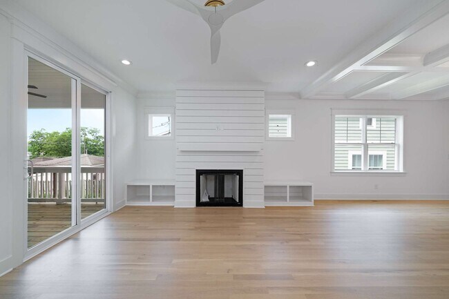 Building Photo - 4705 Kentucky Ave