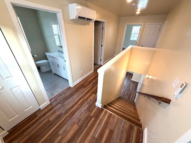 Building Photo - 1904 N Harris St