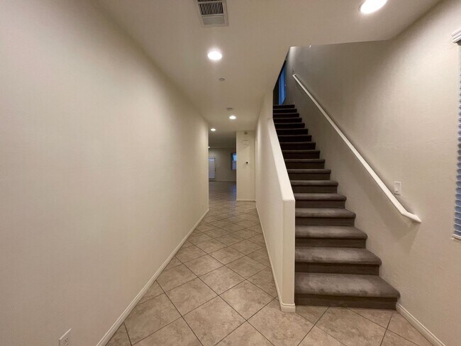 Building Photo - 10116 Marvel Cove St