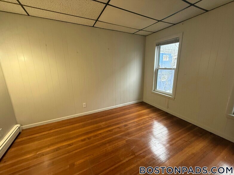 Building Photo - 95 Kidder Ave