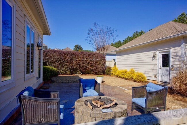 Building Photo - 3530 Greenleffe Dr