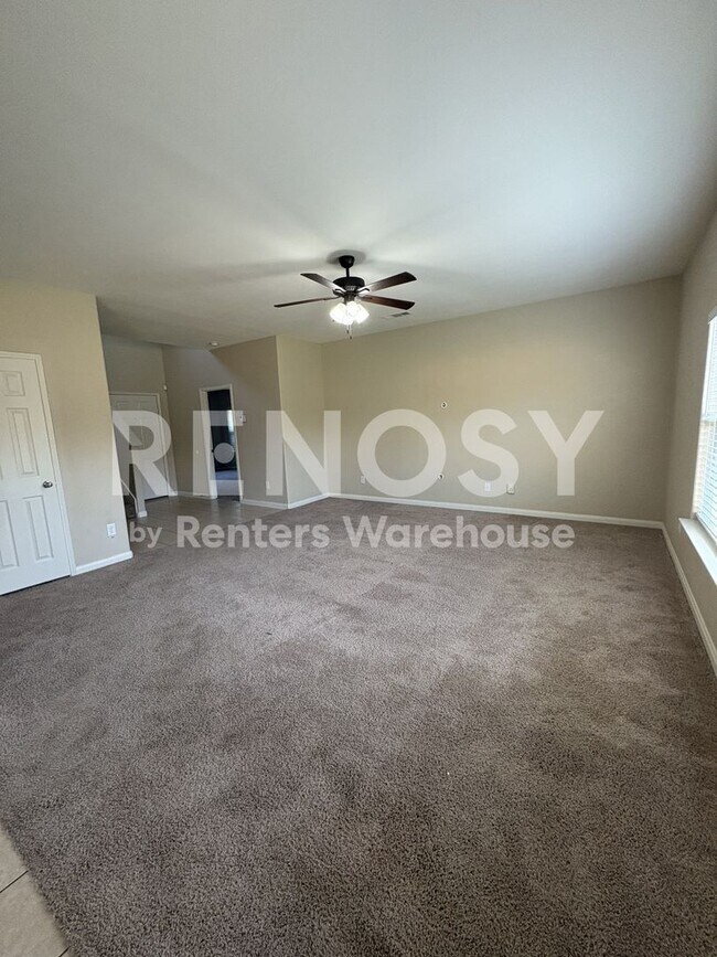 Building Photo - 1806 Sable Wood Dr