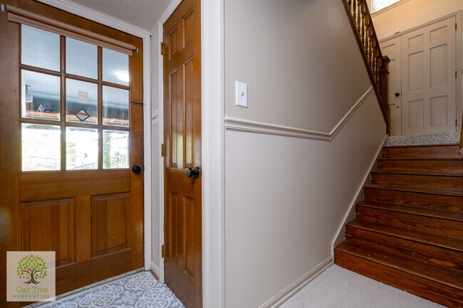Building Photo - 28 Nob Hill Cove