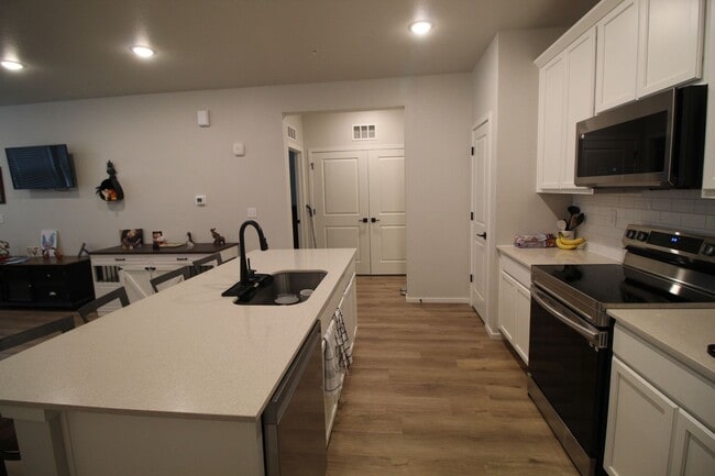 Building Photo - Great Condo in Fort Collins