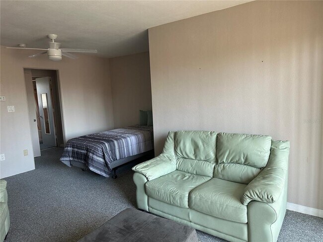 Building Photo - 750 Burlington Ave N