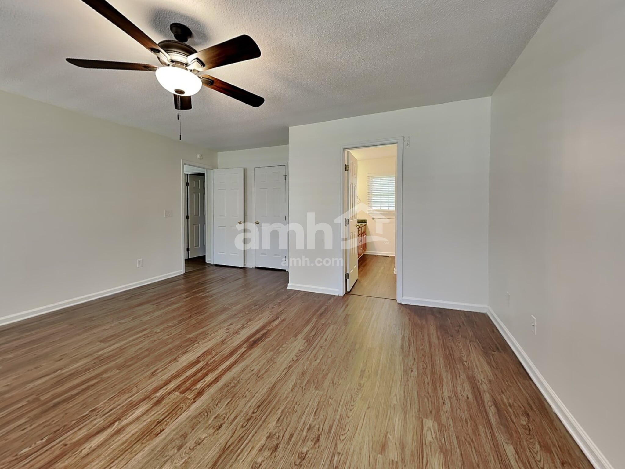 Building Photo - 272 Twin Creeks Rd