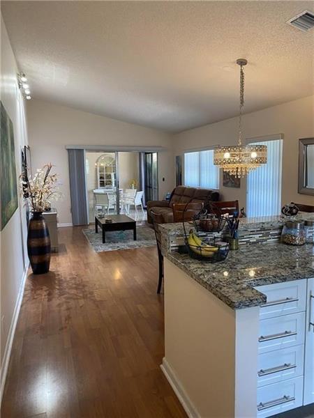 Building Photo - 8615 Jasmine Way