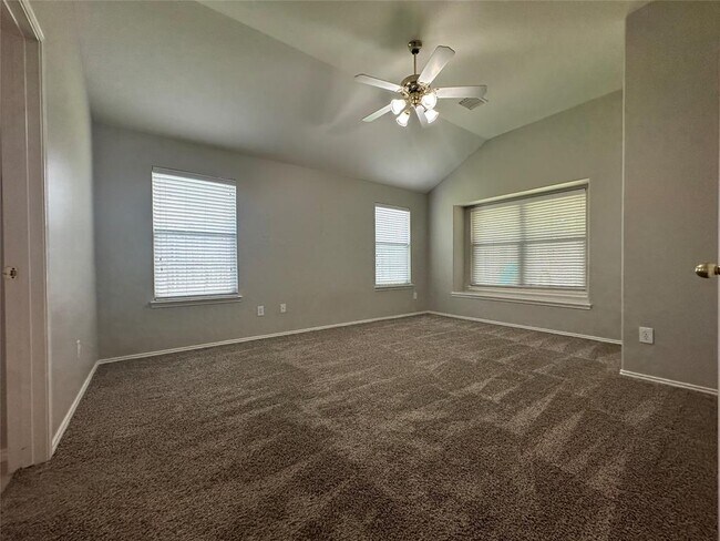 Building Photo - 2704 Quail Dove Ln