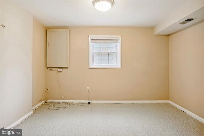 Building Photo - 4243 Worcester Dr