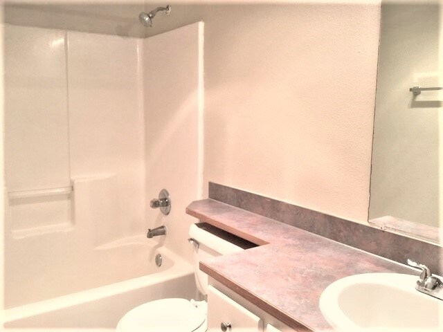 Building Photo - 20005 12th Ave E