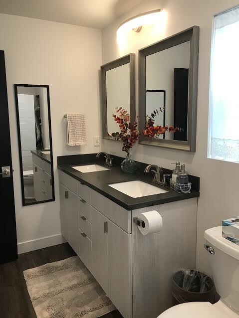 Building Photo - 343 W 12th Ave