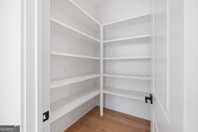 Building Photo - 2151 Osprey Poynte