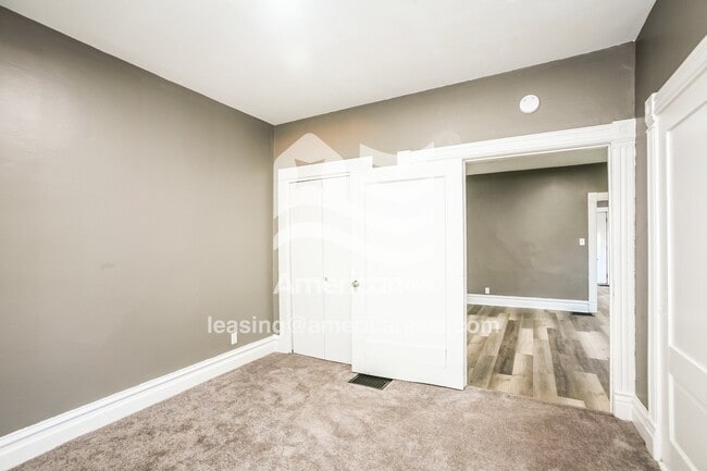 Building Photo - 2003 S Taylor St