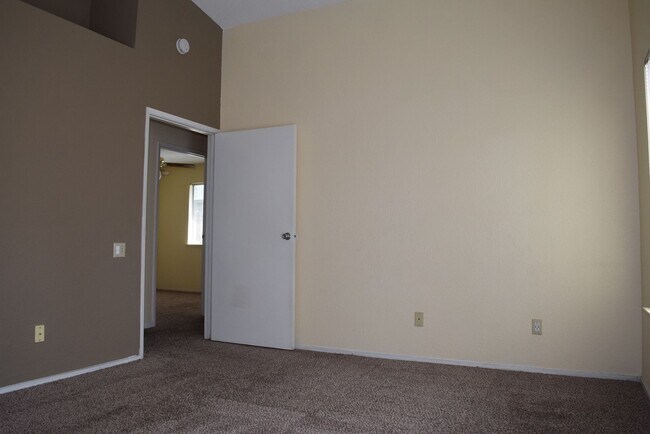 Building Photo - 1317 Rice Ln
