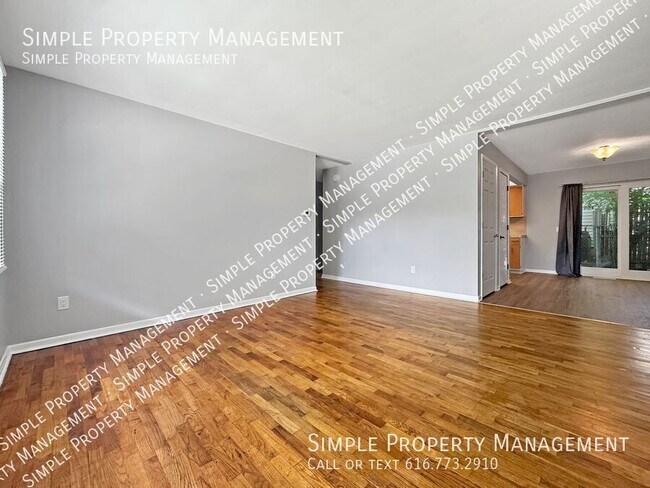 Building Photo - 1722 Diamond Ave NE