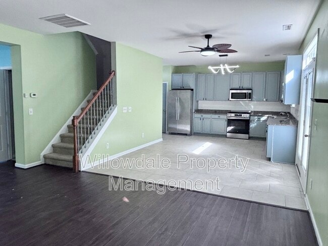 Building Photo - 624 Piper Stream Cir