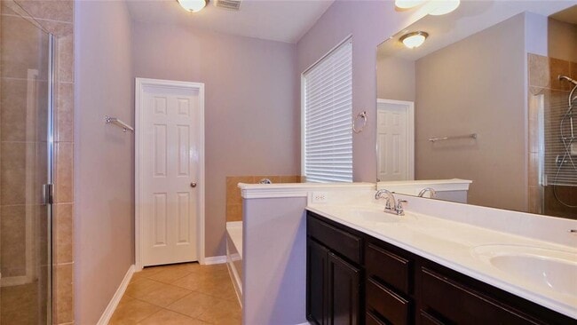 Building Photo - 6426 Black Bamboo Ln