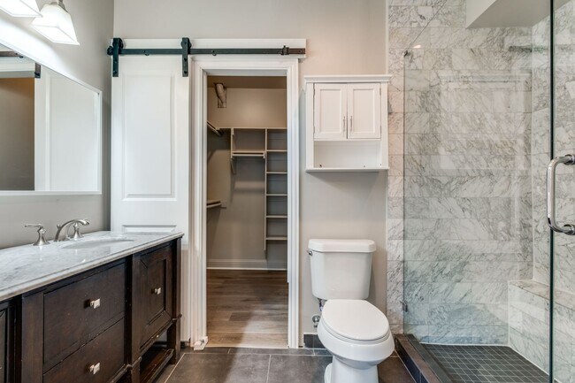 Building Photo - 3912 Rawlins St