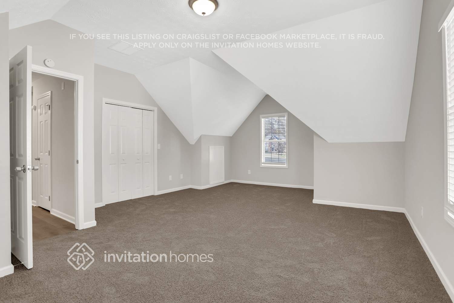 Building Photo - 4150 Hillsborough Dr SW
