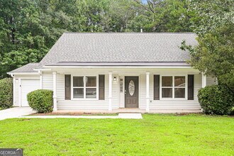 Building Photo - 1612 Picadilly Ct NE