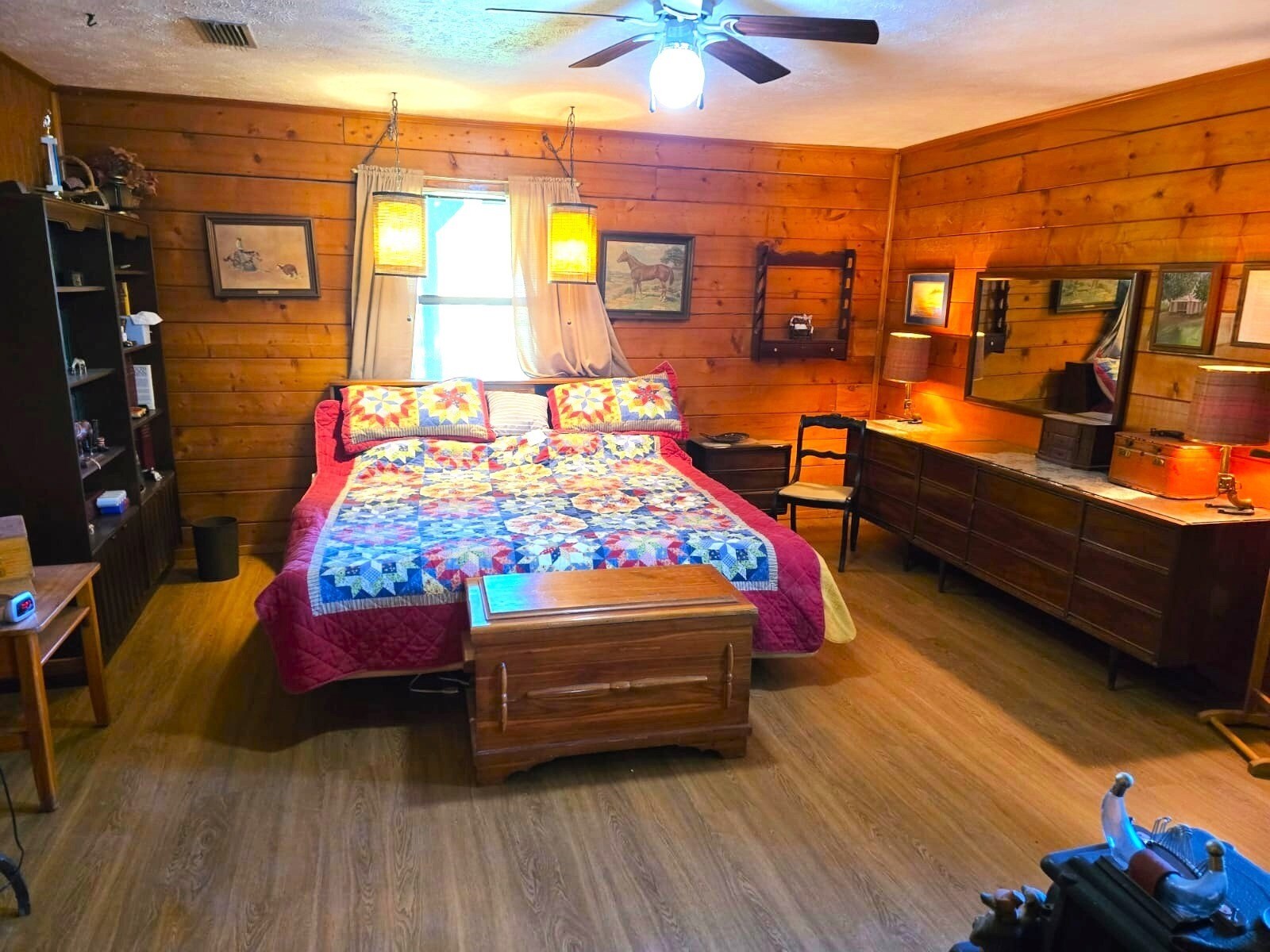 master bed room - 2281 FM 2029