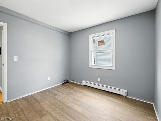Building Photo - 158 Belmont Ave