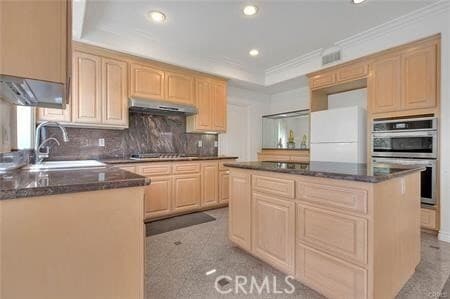 Building Photo - 8522 E Lorain Rd