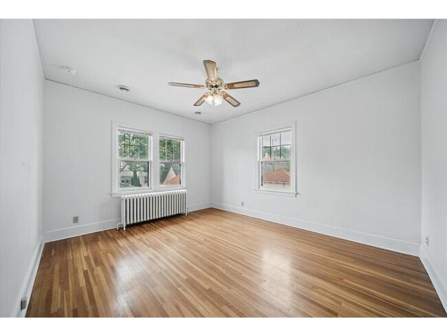 Building Photo - 4948 Lyndale Ave S