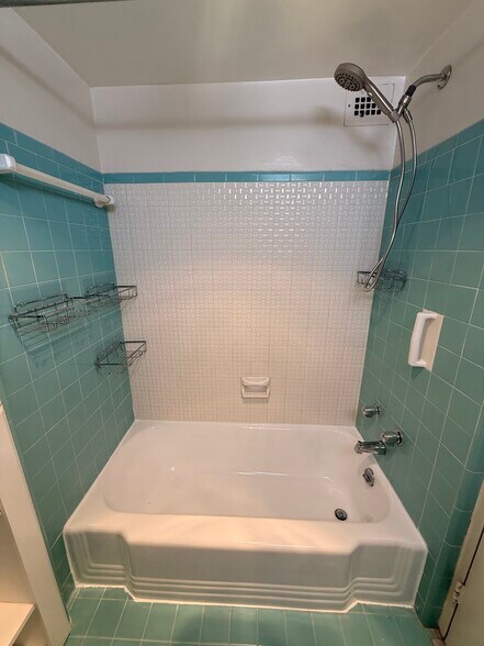 Building Photo - 10201 Grosvenor Pl