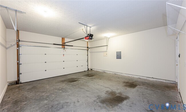 Building Photo - 7301 Norwood Pond Pl