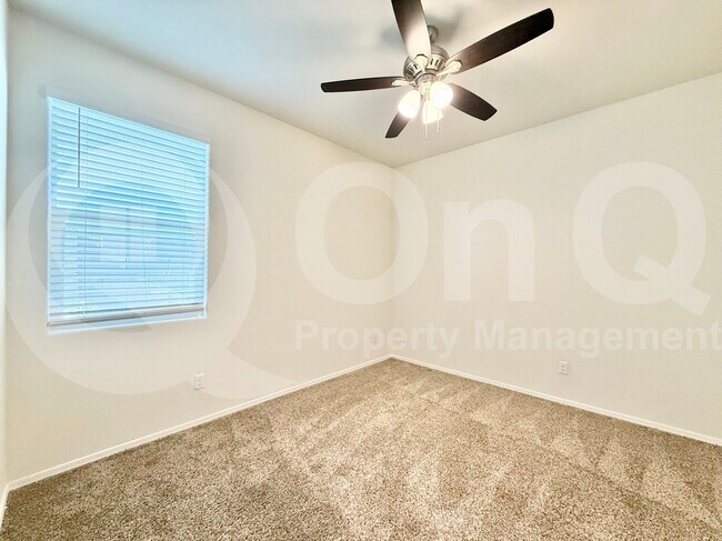 Building Photo - 3028 S 78th Dr