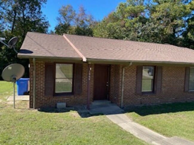 Building Photo - 1966 Glenwick Dr