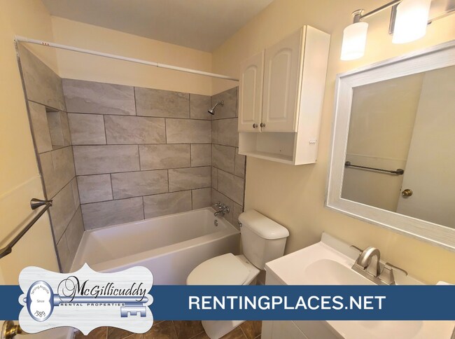 Building Photo - 1209 Holden St