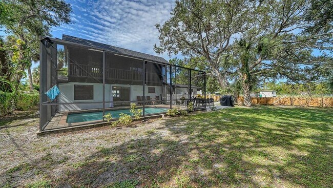 Building Photo - 6061 Border Ln