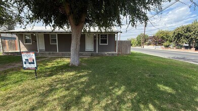 Building Photo - Must See: Charming 1-Bed, 1-Bath Home with...